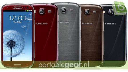 Samsung Galaxy S3 in het rood, grijs, bruin en zwart
